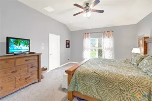 109 Grand View, Floresville, TX 78114 - Photo 20