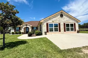 370 County Rd 4126, Lampasas, TX 76550 - Photo 2