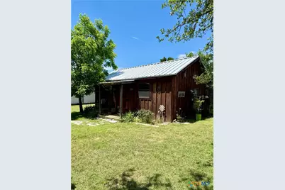 370 County Road 4126, Lampasas, TX 76550 - Photo 32
