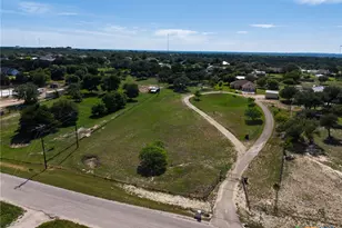370 County Rd 4126, Lampasas, TX 76550 - Photo 44