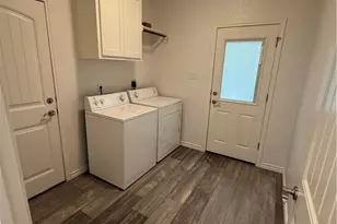 1211 W 6th St, Lampasas, TX 76550 - Photo 14