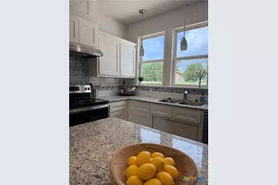 1211 W 6th Street, Lampasas, TX 76550 - Photo 10