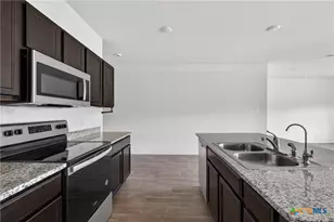325 Jacquard Ct, Troy, TX 76579 - Photo 6