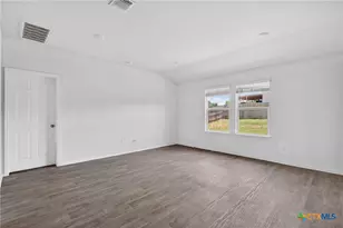 325 Jacquard Ct, Troy, TX 76579 - Photo 18