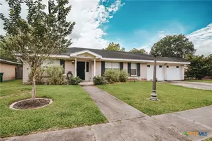 103 Kenilworth Glen St, Victoria, TX 77904 - Photo 1