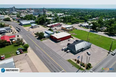 711 S 1st Street, Temple, TX 76504 - Photo 1