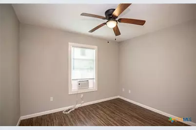 2003 Woodlawn Street #rear, Victoria, TX 77901 - Photo 10