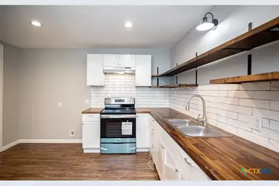 2003 Woodlawn Street #rear, Victoria, TX 77901 - Photo 12