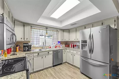 306 Beechwood Drive, Victoria, TX 77901 - Photo 8