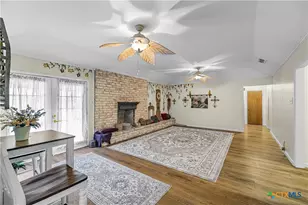 306 Beechwood Dr, Victoria, TX 77901 - Photo 4