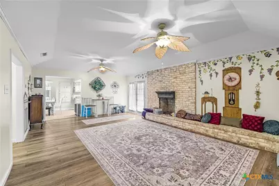 306 Beechwood Drive, Victoria, TX 77901 - Photo 6