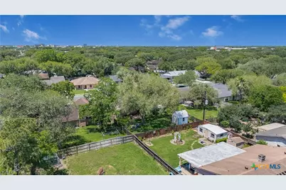 306 Beechwood Drive, Victoria, TX 77901 - Photo 36