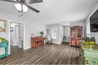 2306 Macarthur Street, Victoria, TX 77901 - Photo 8