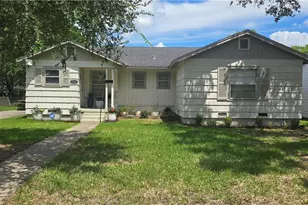 2306 Macarthur St, Victoria, TX 77901 - Photo 1
