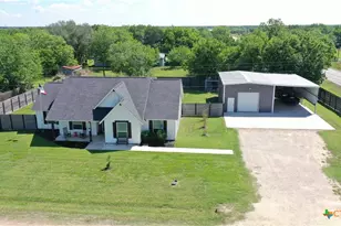 57 Lavaca St, Vanderbilt, TX 77991 - Photo 2