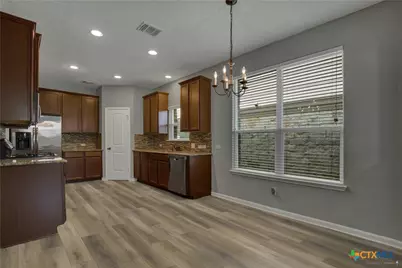 240 Oak Creek Way, New Braunfels, TX 78130 - Photo 16