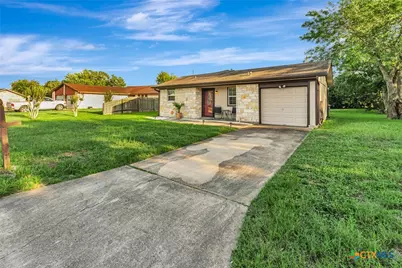 3205 Gayle Street, Victoria, TX 77901 - Photo 2