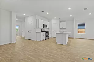 244 Flora Vista St, San Marcos, TX 78666 - Photo 20