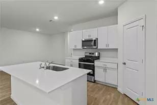 244 Flora Vista St, San Marcos, TX 78666 - Photo 16