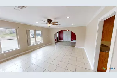 924 Holly Street, Copperas Cove, TX 76522 - Photo 6