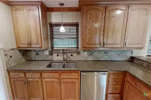 924 Holly St, Copperas Cove, TX 76522 - Photo 12