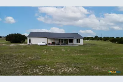720 County Road 2337, Lampasas, TX 76550 - Photo 34