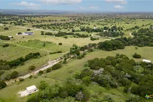 720 County Rd 2337, Lampasas, TX 76550 - Photo 38