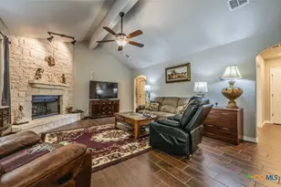 1421 Cottonwood Rd, Fischer, TX 78623 - Photo 4