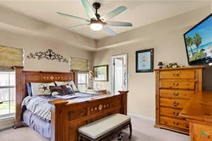 909 Queens Dr, New Braunfels, TX 78130 - Photo 20