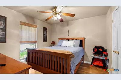 909 Queens Drive, New Braunfels, TX 78130 - Photo 16