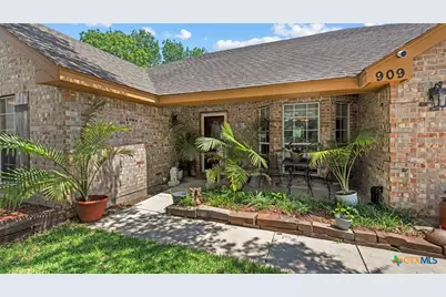 909 Queens Drive, New Braunfels, TX 78130 - Photo 36
