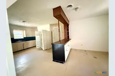 607 Curry Avenue, Copperas Cove, TX 76522 - Photo 8