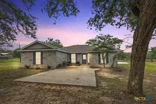 472 Hickory Forrest Dr, Seguin, TX 78155 - Photo 1