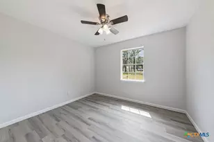 472 Hickory Forrest Dr, Seguin, TX 78155 - Photo 24