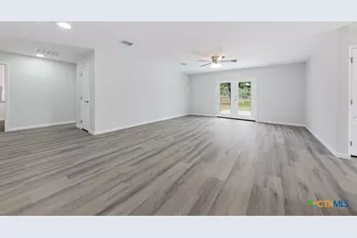 472 Hickory Forrest Drive, Seguin, TX 78155 - Photo 16