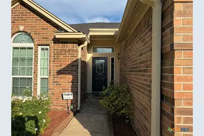 303 Arabian Drive, Victoria, TX 77904 - Photo 4