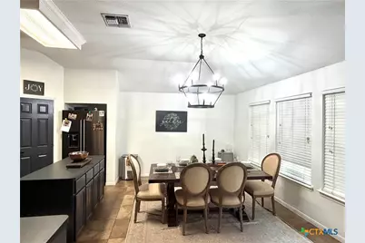 303 Arabian Drive, Victoria, TX 77904 - Photo 8