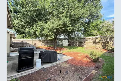 303 Arabian Drive, Victoria, TX 77904 - Photo 24