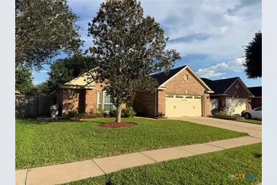 303 Arabian Drive, Victoria, TX 77904 - Photo 2