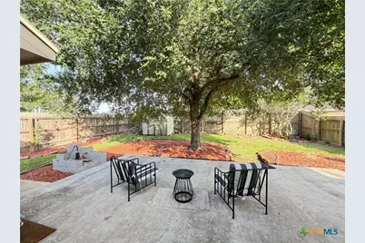 303 Arabian Drive, Victoria, TX 77904 - Photo 20