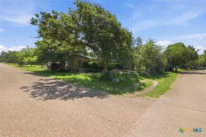 15 S Cliffwood Circle, Belton, TX 76513 - Photo 1