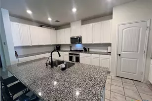 29909 Sestra, Bulverde, TX 78163 - Photo 8