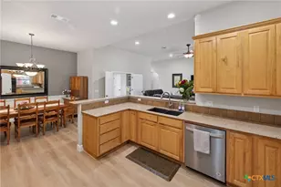 659 Winding View, New Braunfels, TX 78132 - Photo 8