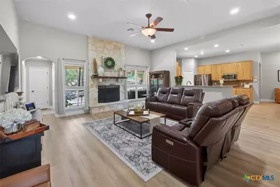659 Winding View, New Braunfels, TX 78132 - Photo 4