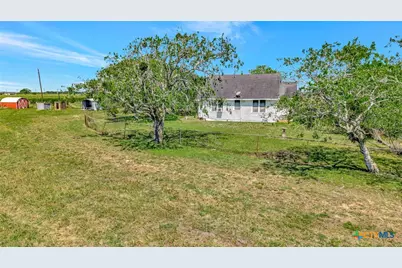 7794 US Highway 87, Victoria, TX 77905 - Photo 20