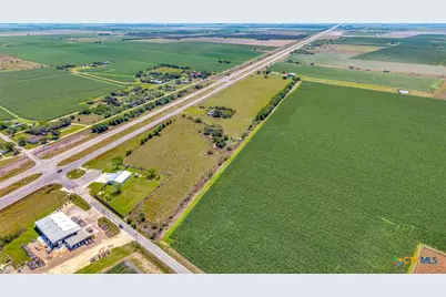 7794 US Highway 87, Victoria, TX 77905 - Photo 4