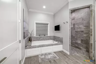 104 Trinity Street, Yoakum, TX 77995 - Photo 24