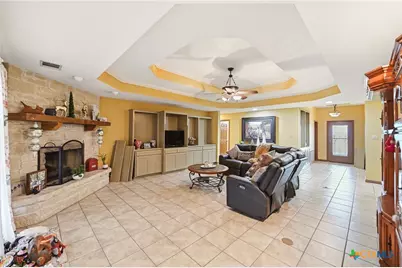 8293 Boenig Road, Seguin, TX 78155 - Photo 8