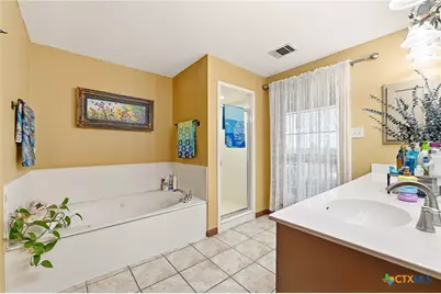8293 Boenig Road, Seguin, TX 78155 - Photo 12