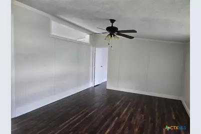 566 Gateway Circle, New Braunfels, TX 78130 - Photo 2